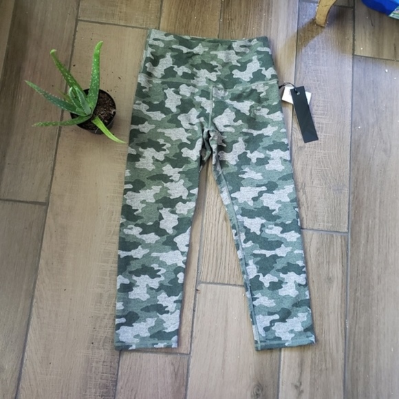 kyodan camo joggers